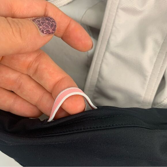 Lululemon Women Groovy Run Short Gingham Gray Pink Black Size 8 Training Running - Picture 8 of 8